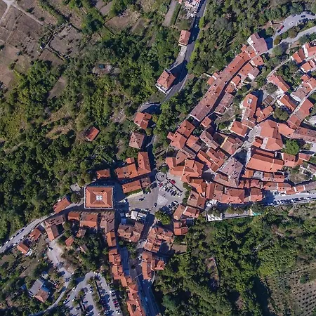 Awesome In Podpican * Potpićan