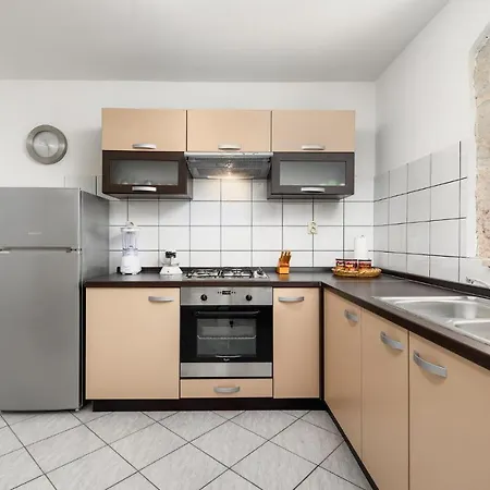 Amazing In Podpican With Kitchen Apartment Sumber