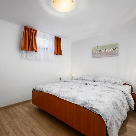 Apartment Amazing In Podpican With Kitchen Sumber